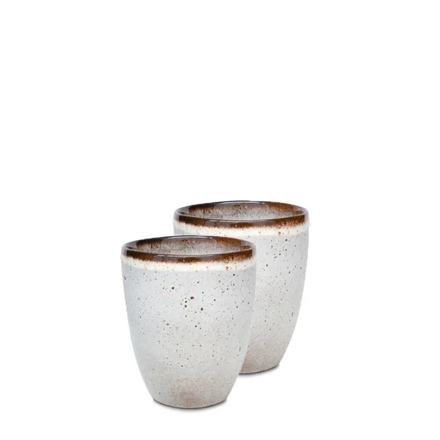 white coffee mugs
